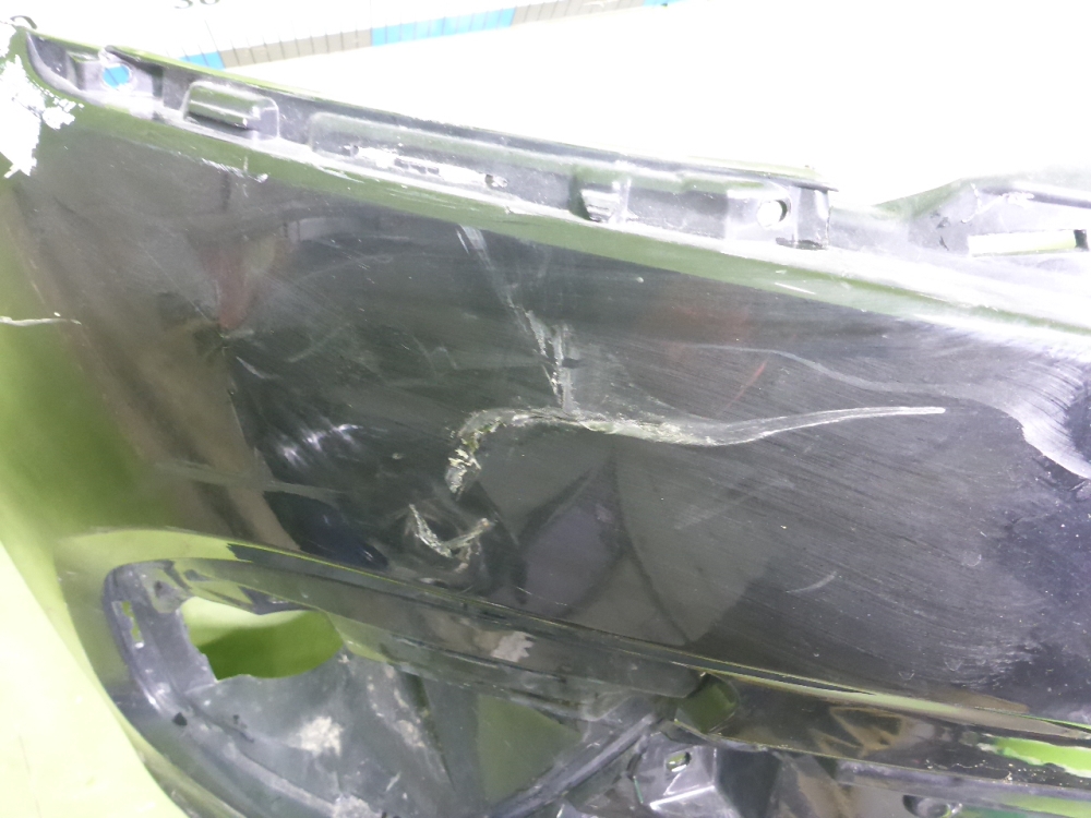 Бампер передний