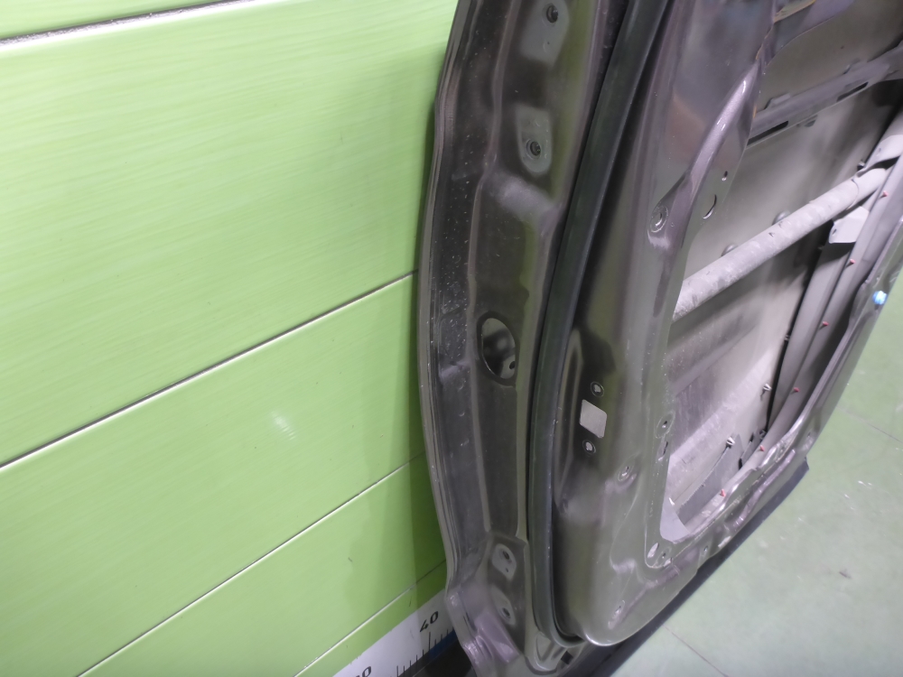 Дверь задняя правая