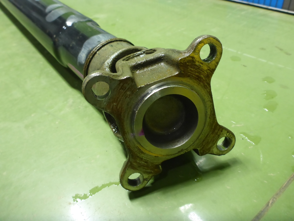 Вал карданный задний