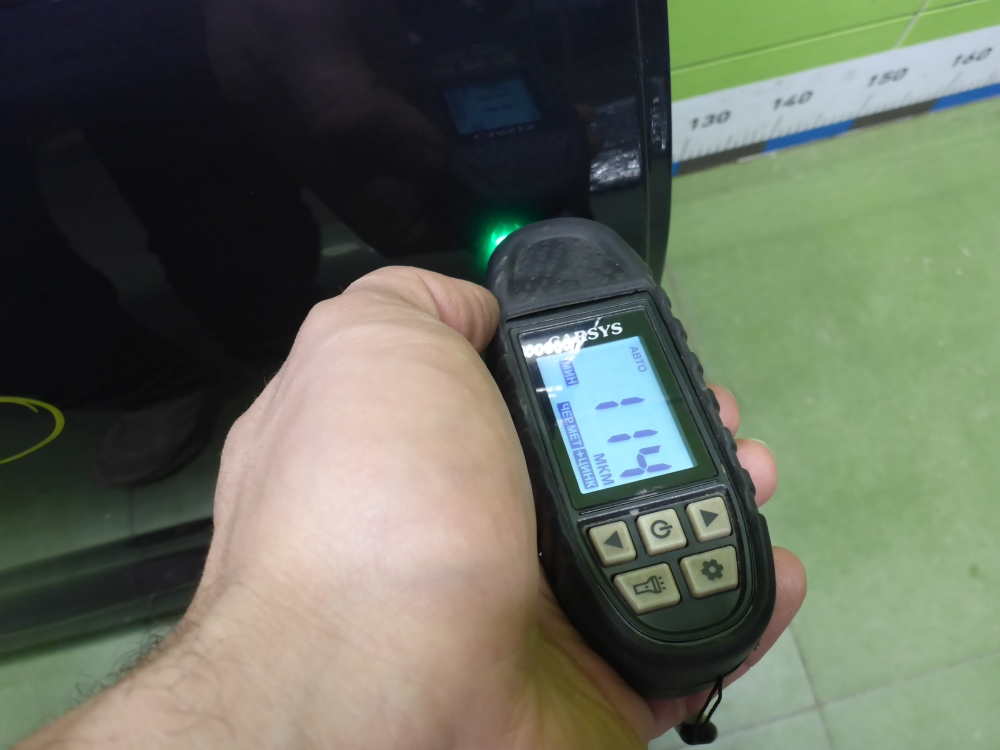 Дверь задняя правая