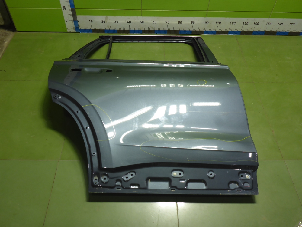 Дверь задняя правая