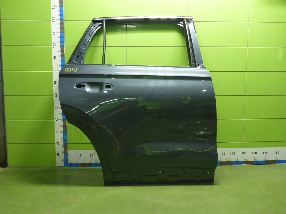 Дверь задняя правая