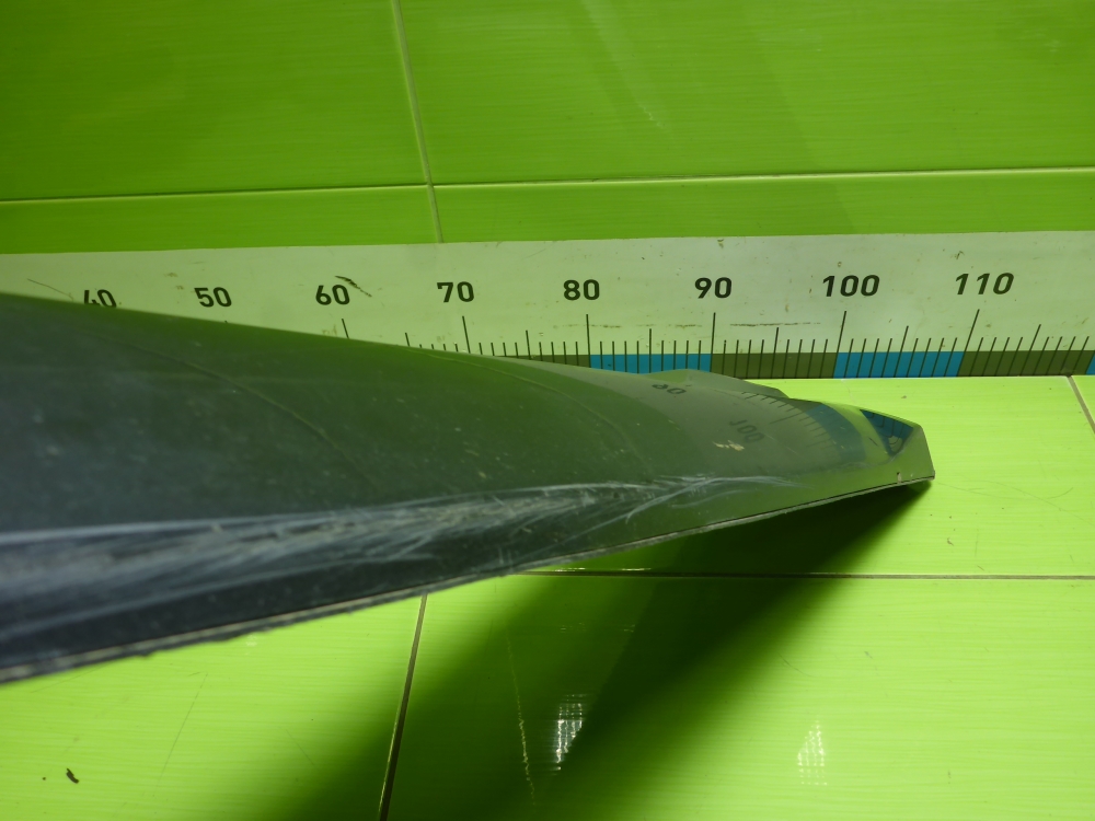 Накладка двери передней правой