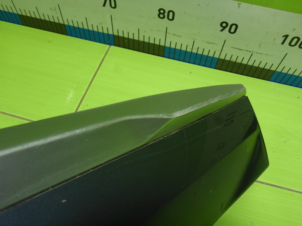 Накладка двери передней правой