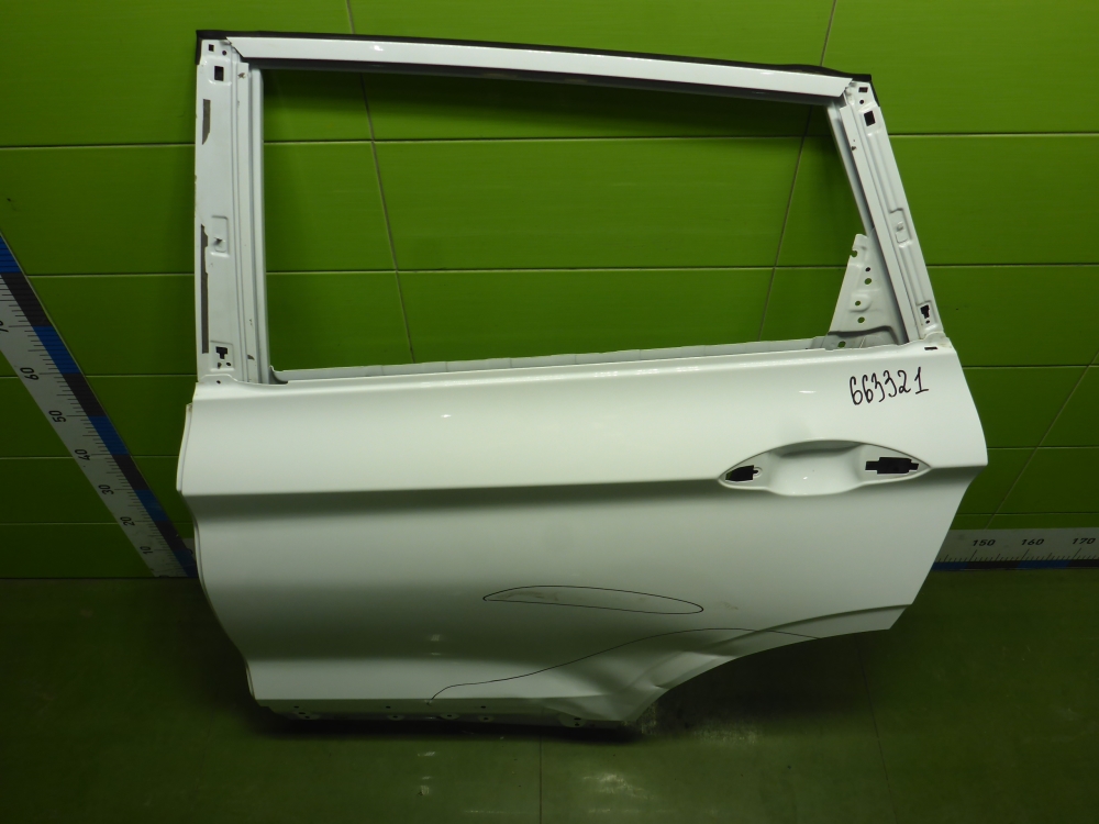 Дверь задняя левая