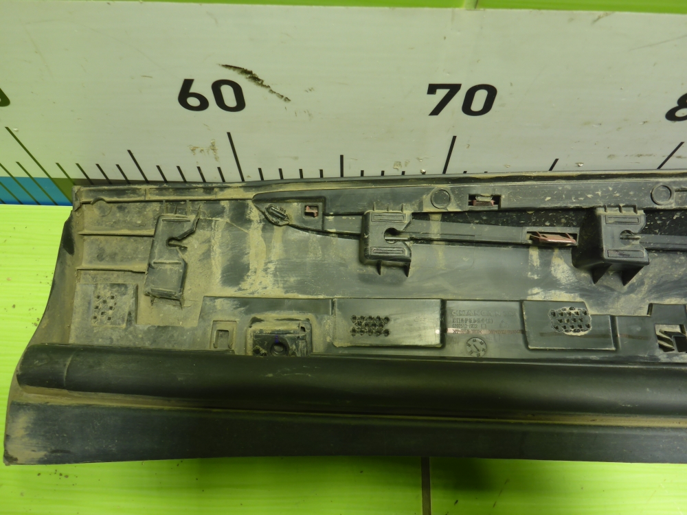 Накладка двери задней левой