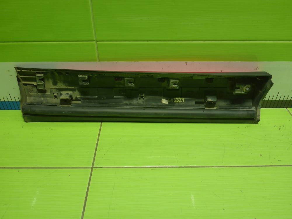 Накладка двери задней левой