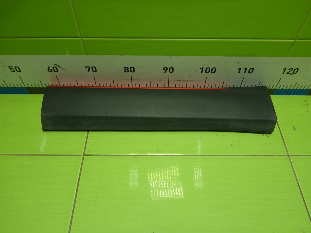 Накладка двери задней левой