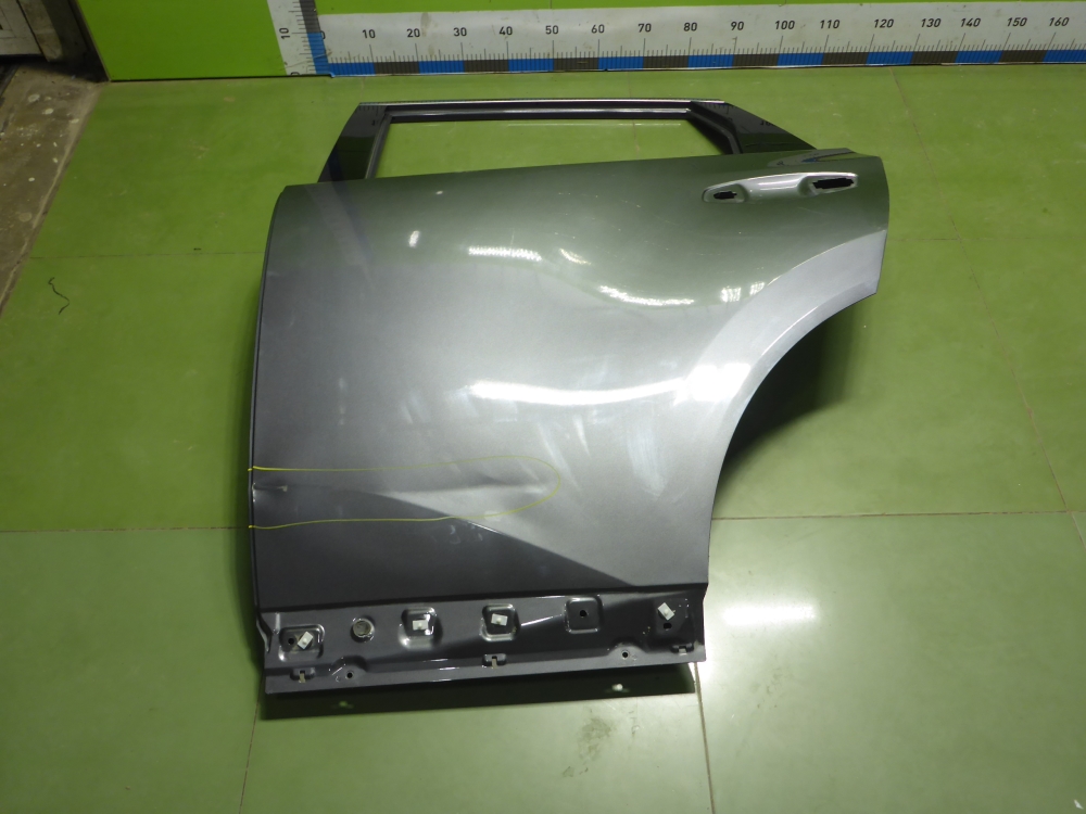 Дверь задняя левая