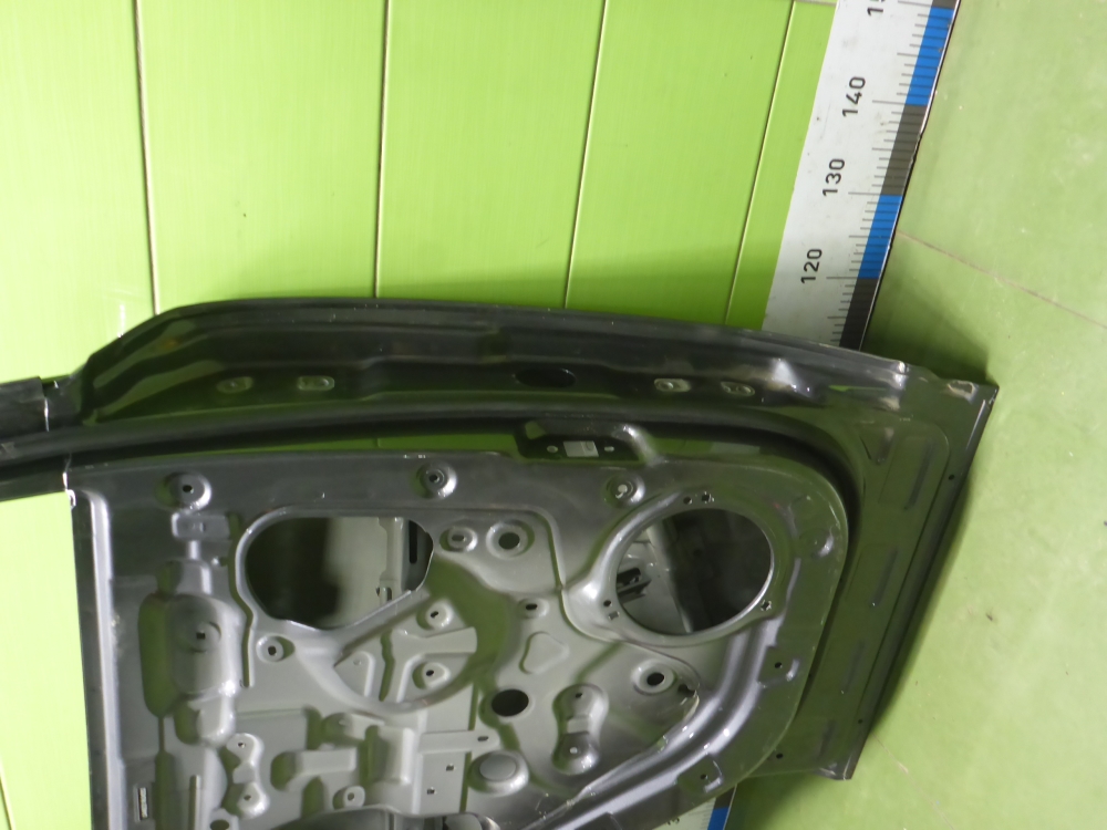 Дверь задняя левая