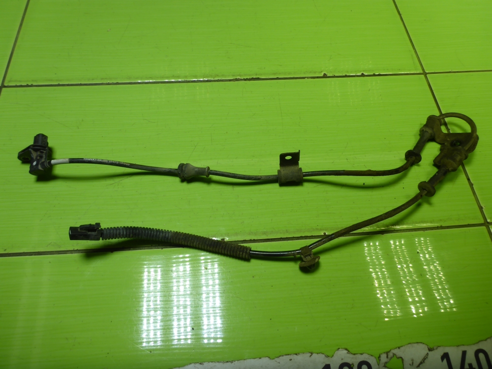 Датчик ABS передний левый