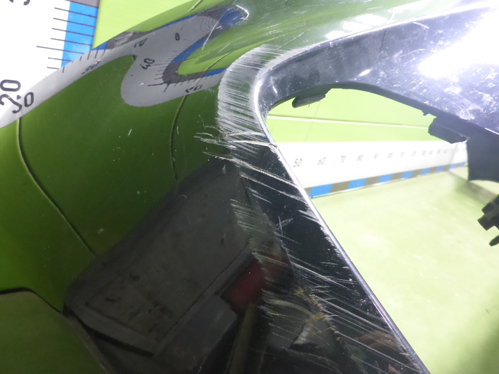 Бампер передний