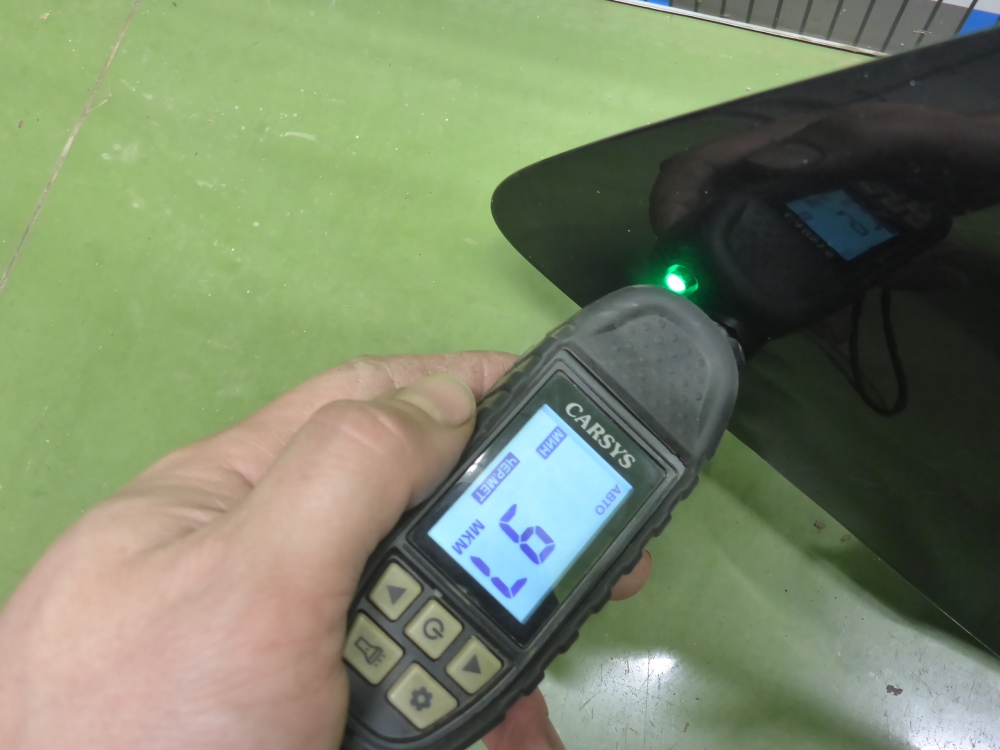 Крыло переднее левое