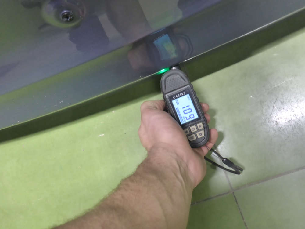 Дверь багажника