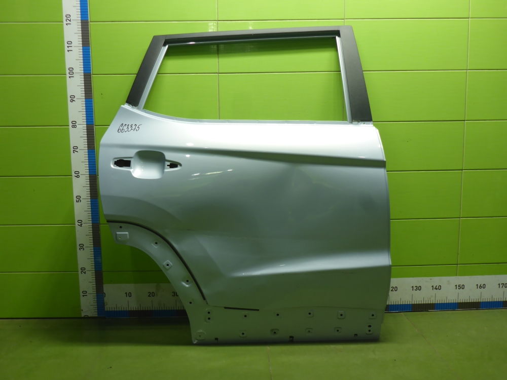 Дверь задняя правая