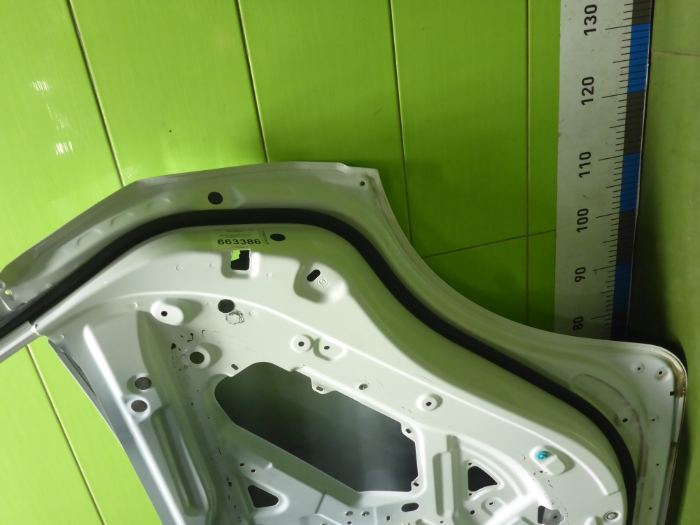 Дверь задняя правая