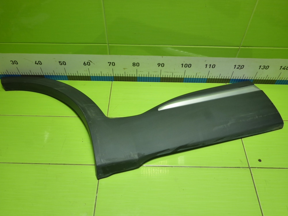Накладка двери задней правой