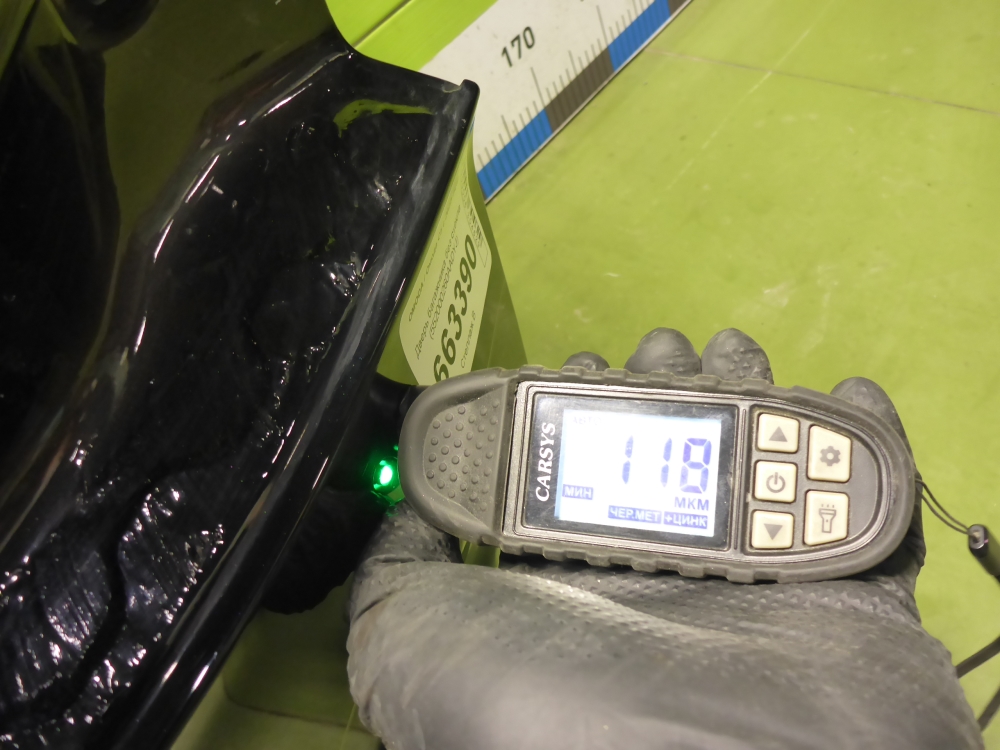 Дверь багажника