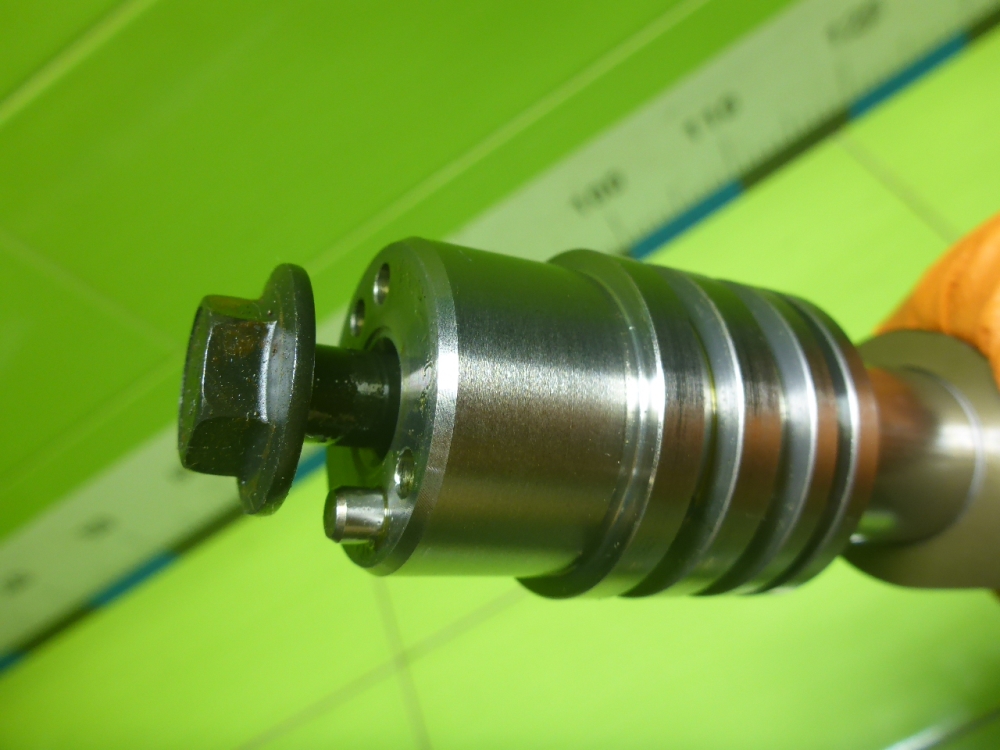 Распредвал впускной