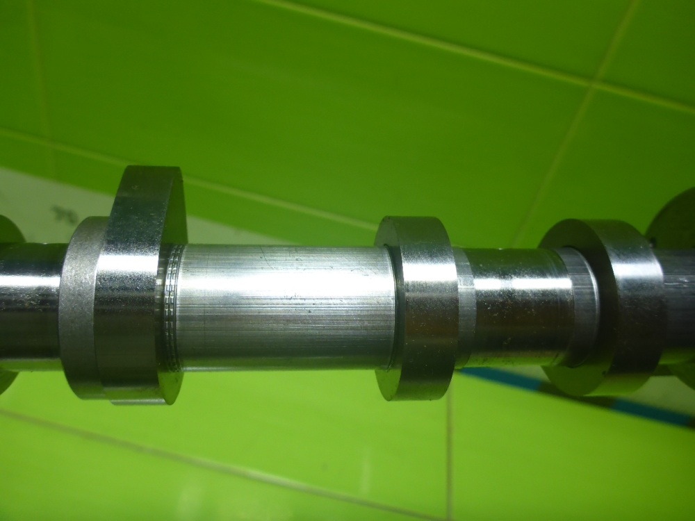 Распредвал впускной