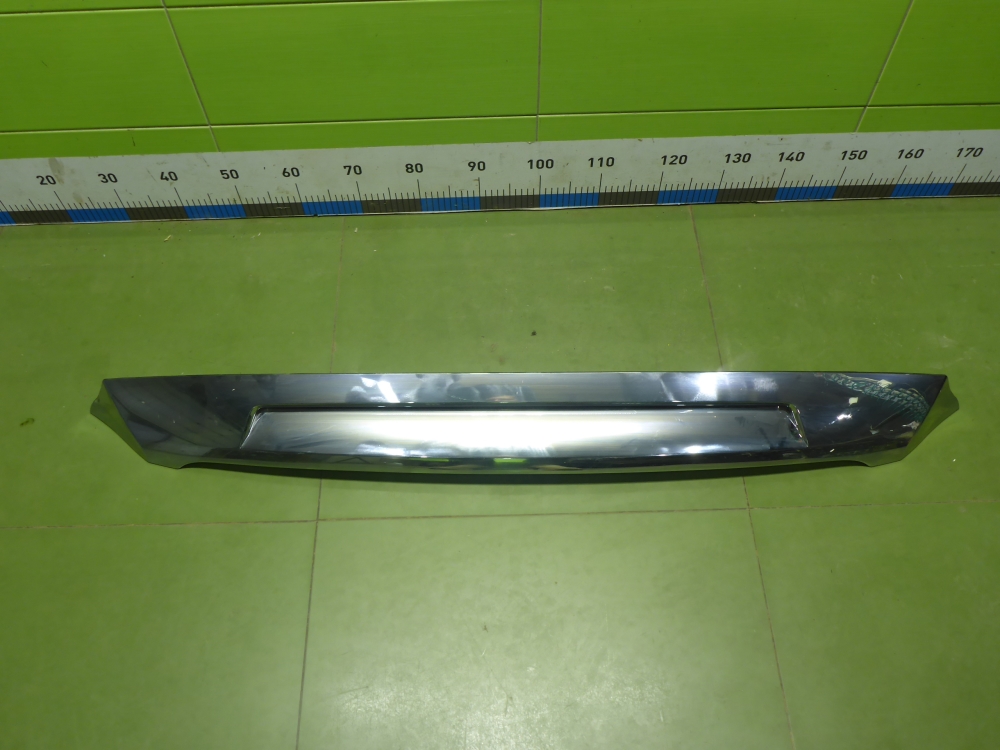 Накладка на капот