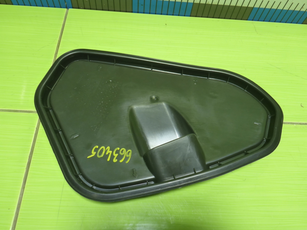 Дверь задняя правая