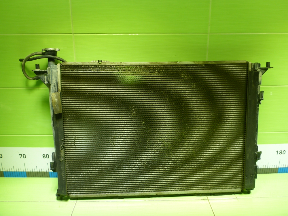 Радиатор охлаждения двигателя основной