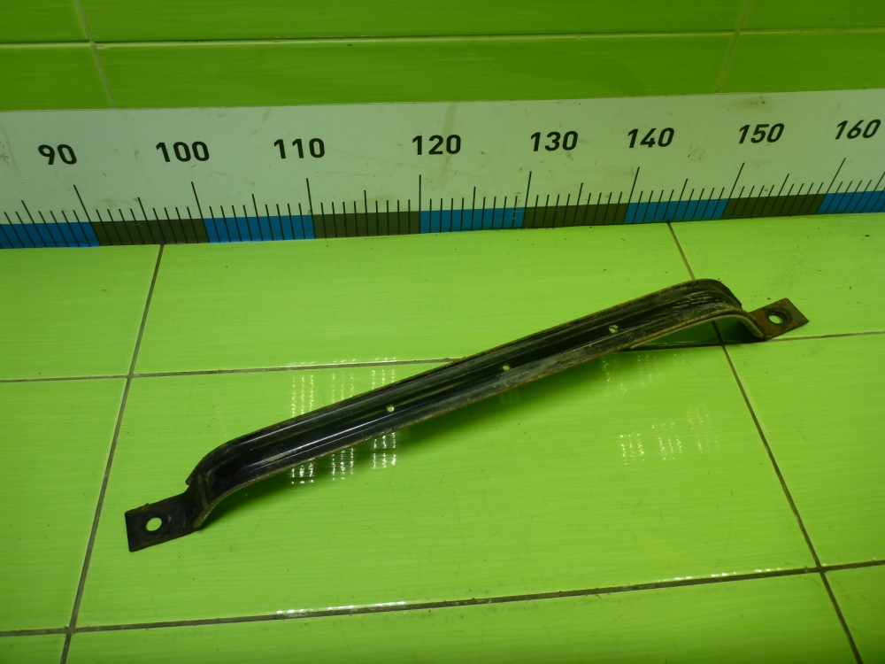 Лента крепления бензобака