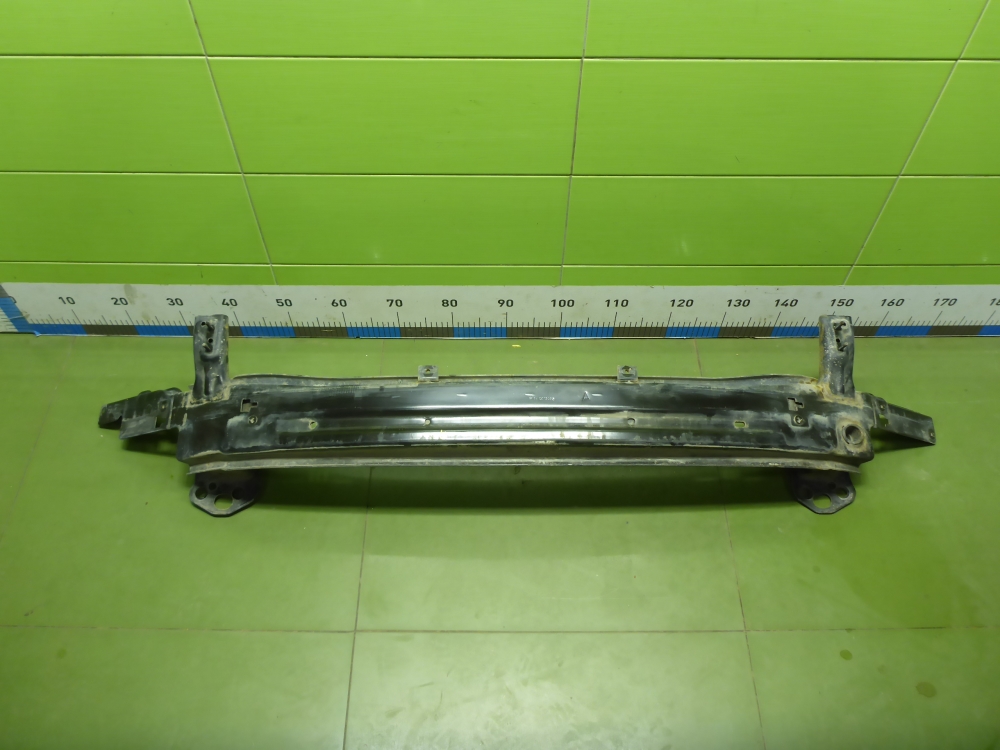 Усилитель переднего бампера