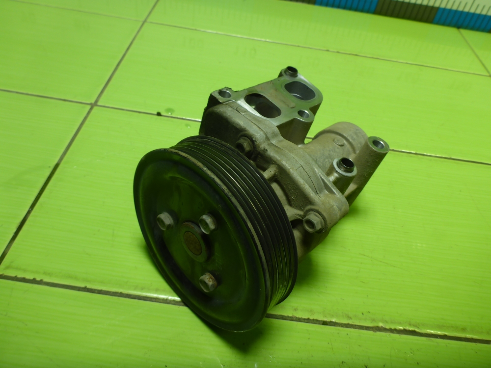 Насос водяной (помпа)