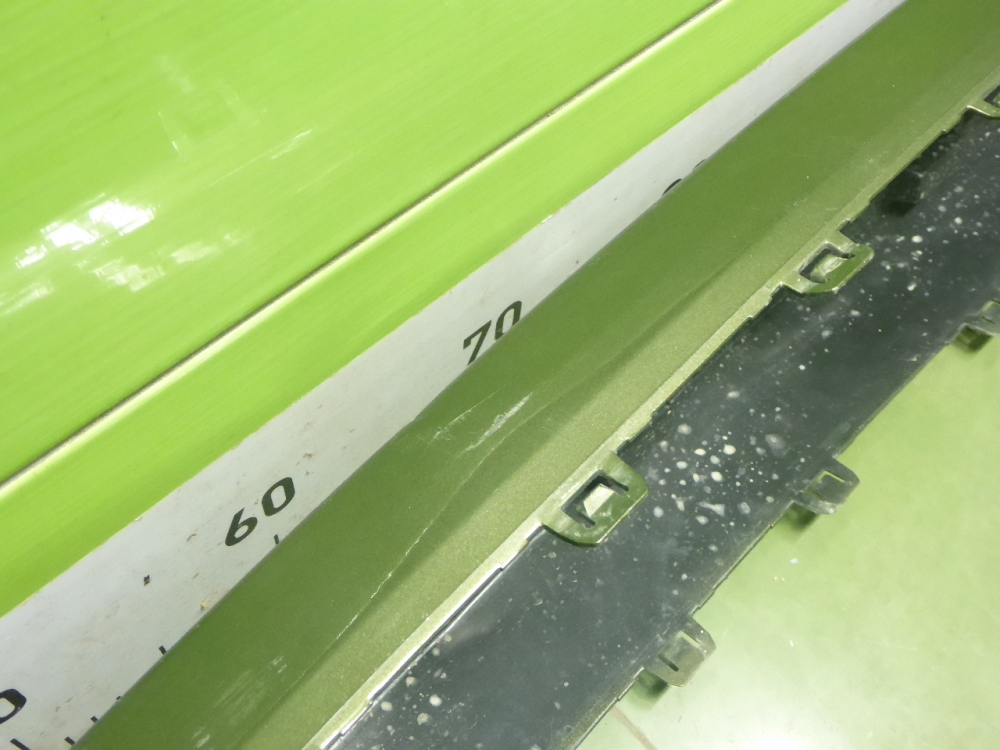 Накладка переднего бампера центральная