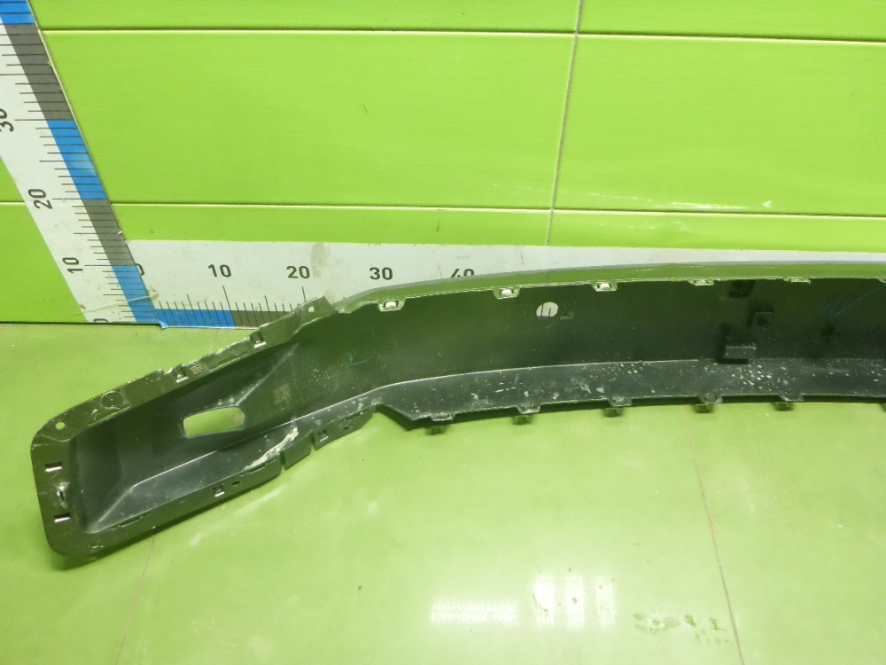 Накладка переднего бампера центральная