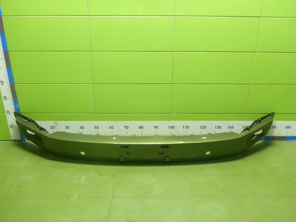 Накладка переднего бампера центральная