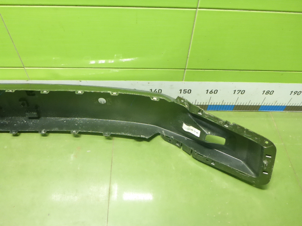 Накладка переднего бампера центральная