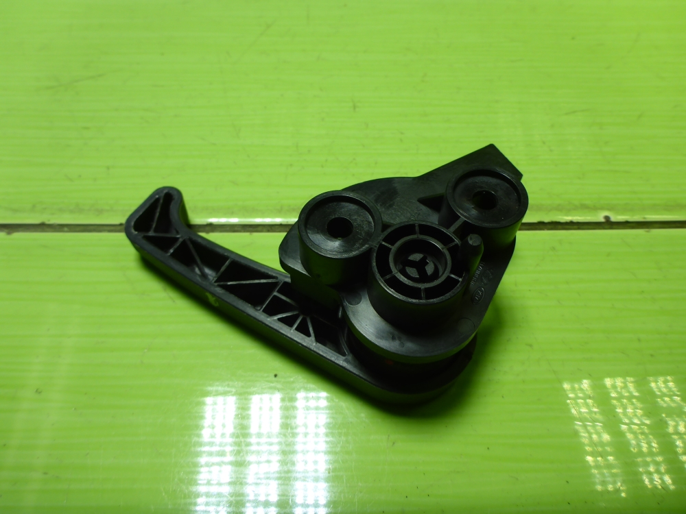 Ручка открывания капота