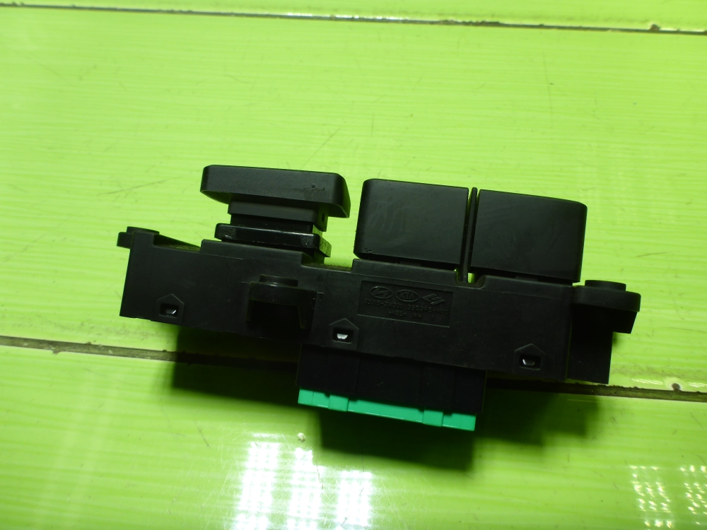 Кнопка обогрева сидений