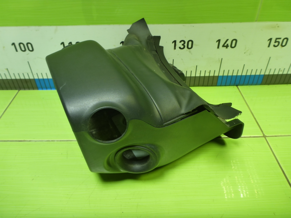 Кожух рулевой колонки