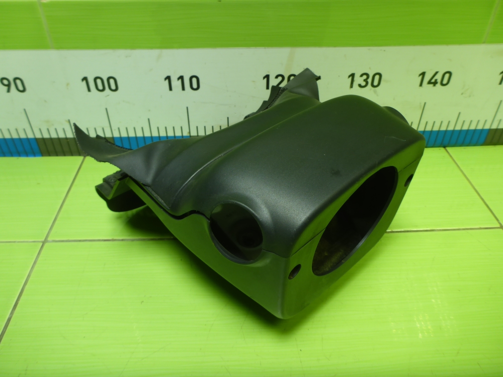 Кожух рулевой колонки