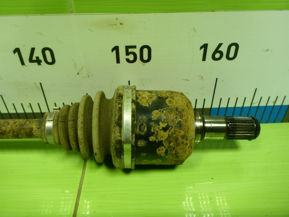 Полуось задняя левая