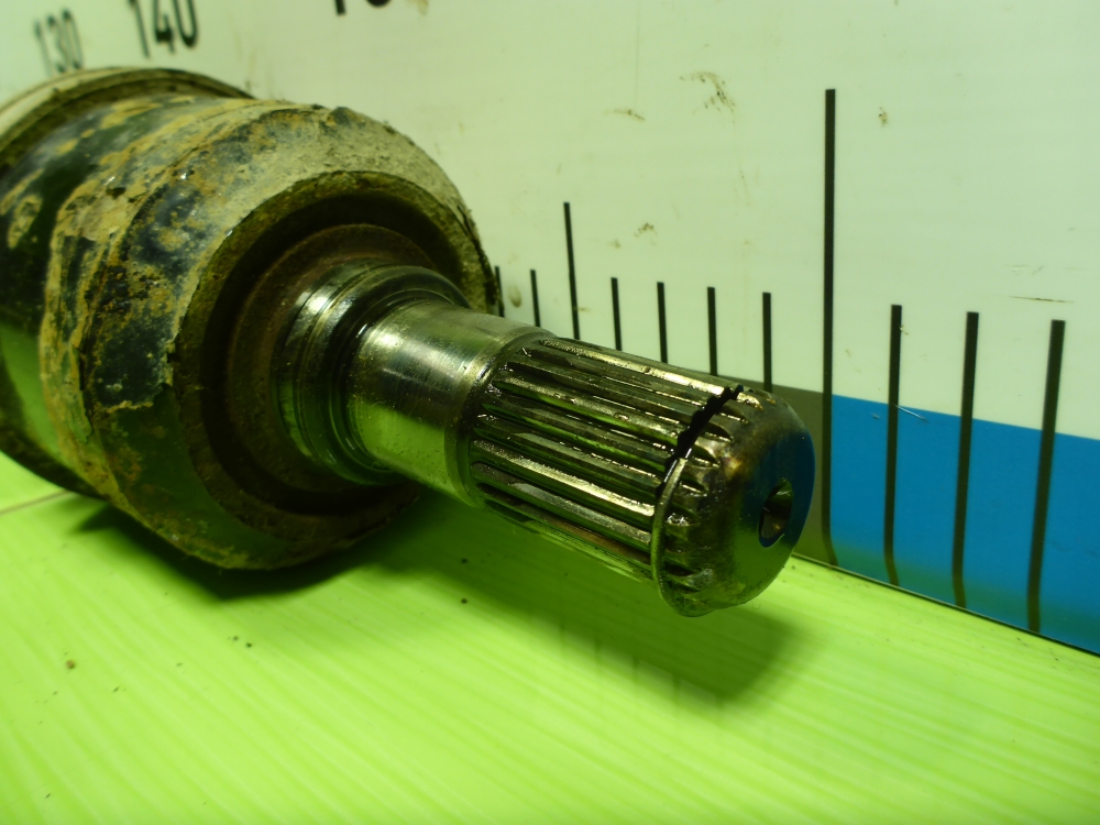 Полуось задняя правая