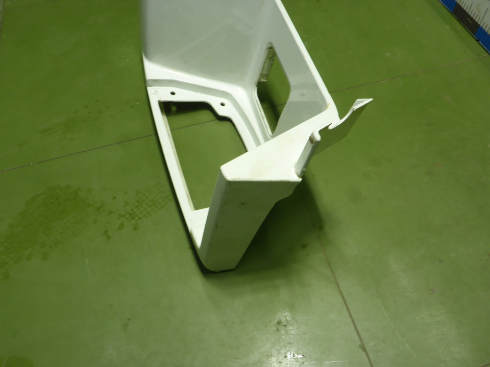 Подножка правая