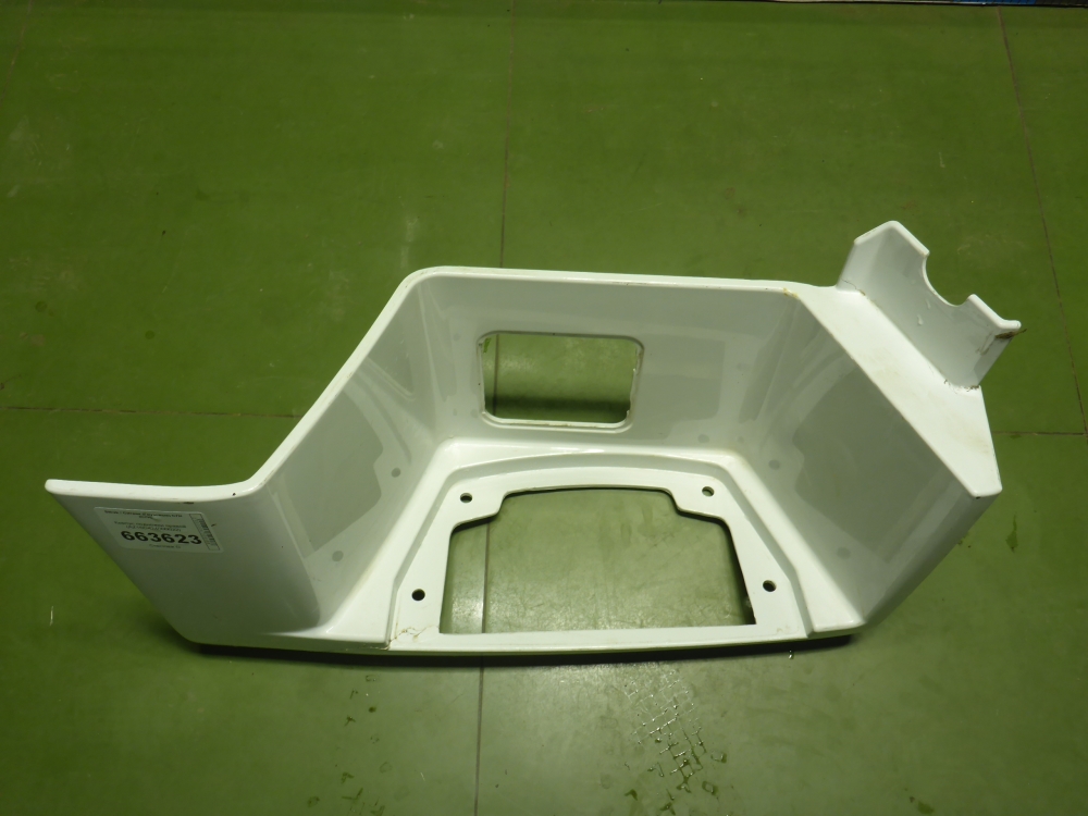 Подножка правая