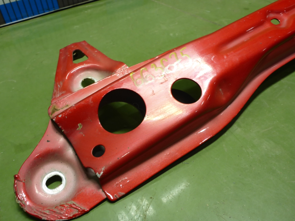 Усилитель заднего бампера