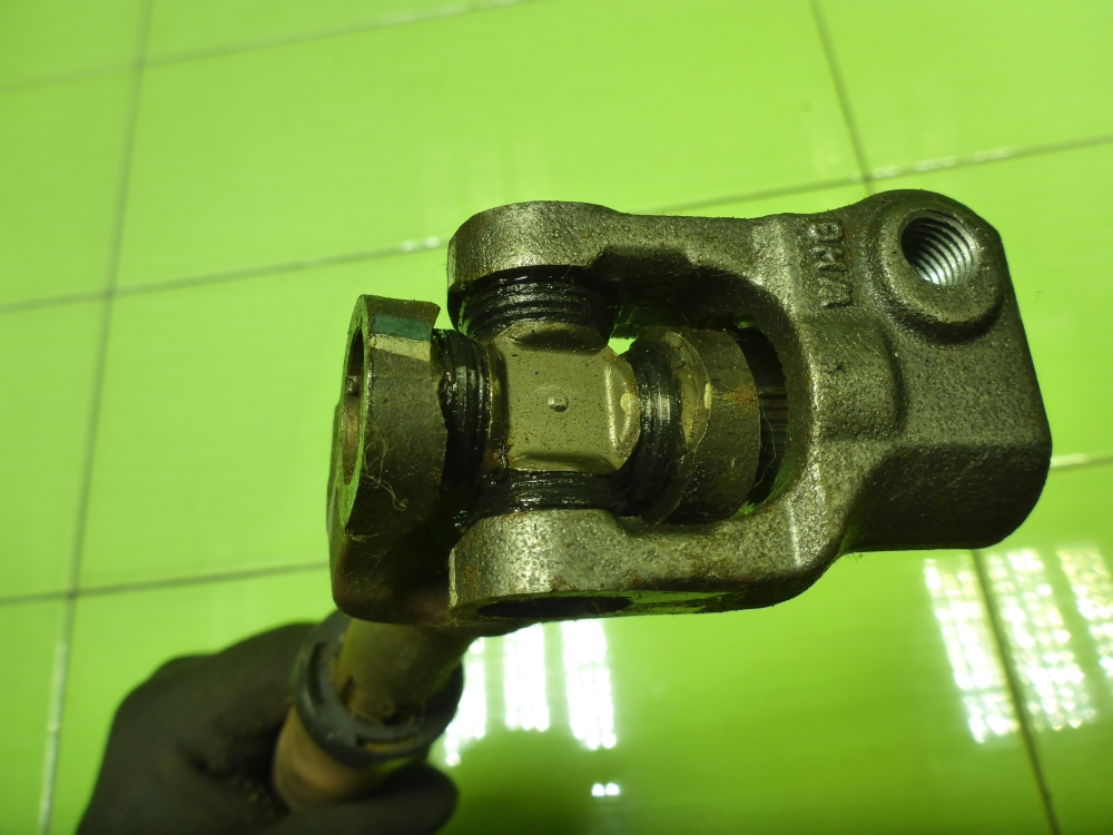 Кардан рулевой