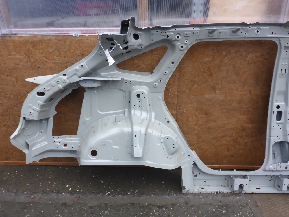 Кузовной элемент