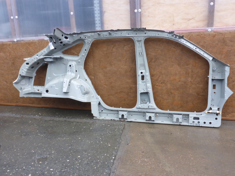 Кузовной элемент