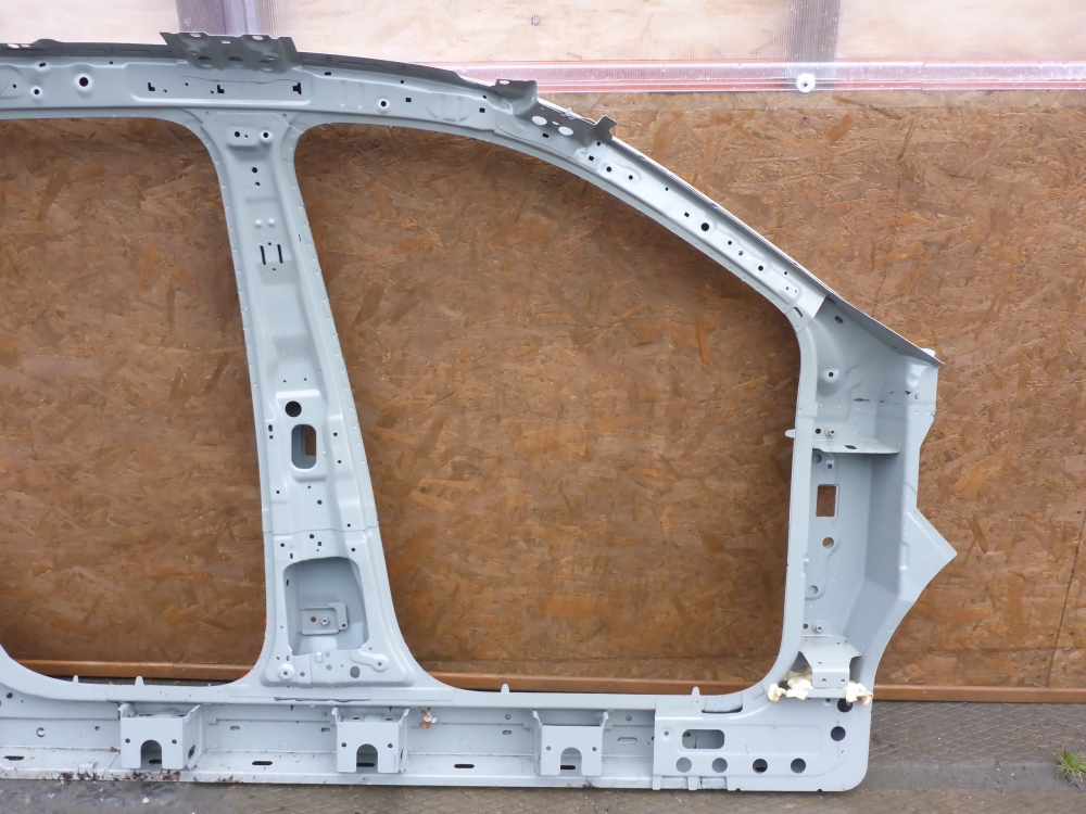 Кузовной элемент