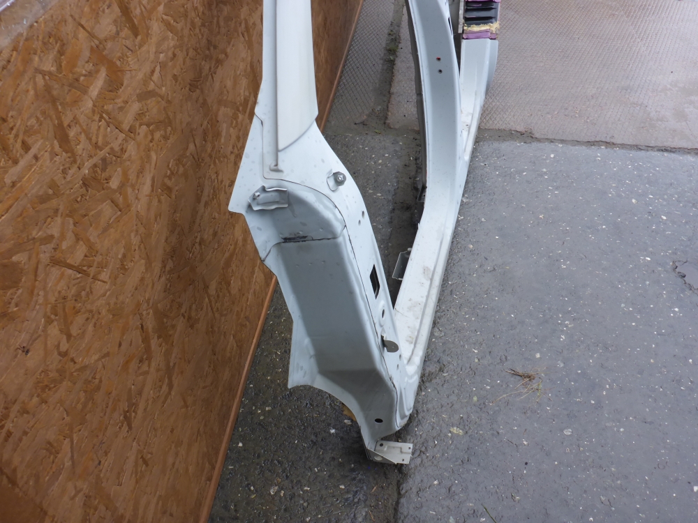 Кузовной элемент