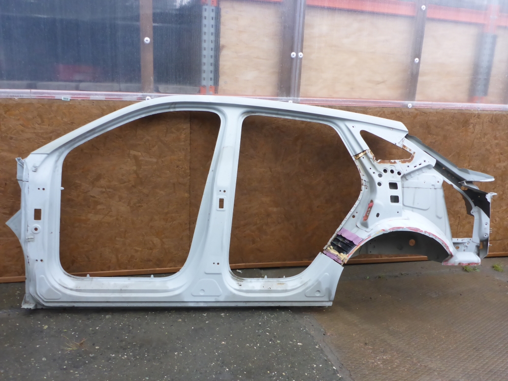 Кузовной элемент