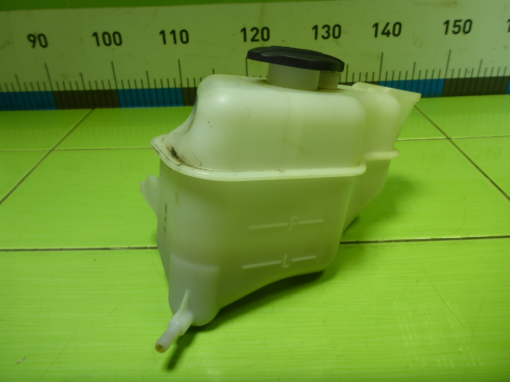 Бачок расширительный